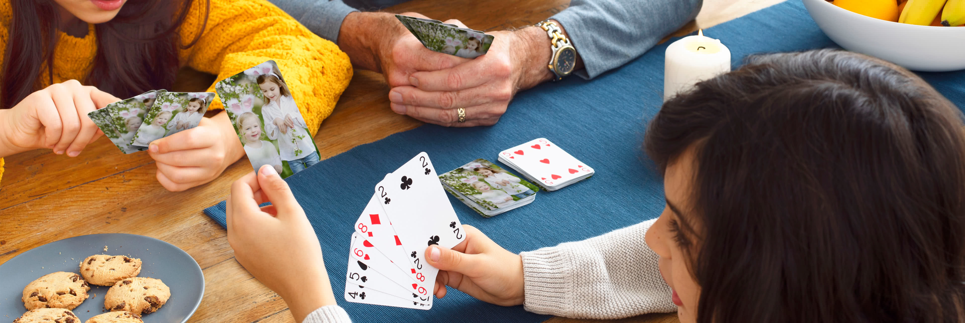 7a15a003ae16002b06335bc6532cc8002ef5cac9_Personalised-Playing-Cards-lifestyle-3_1-3840-@2x